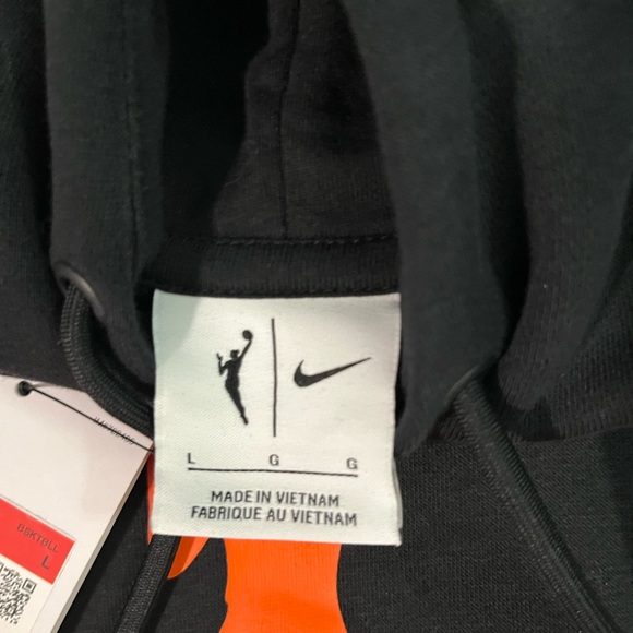 Nike WNBA Courtside Cropped Hoodie - Picture 6 of 7